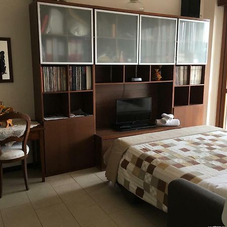 Suite Carpiano Melegnano Exterior foto